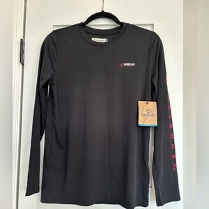 Magellan Outdoors Youth L 14/16 black Long Sleeve Tee